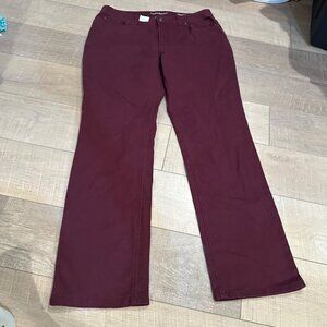 Croft & Barrow Womens Stretch Burgundy  Pants Straight Leg 16 Average 98% Cotton